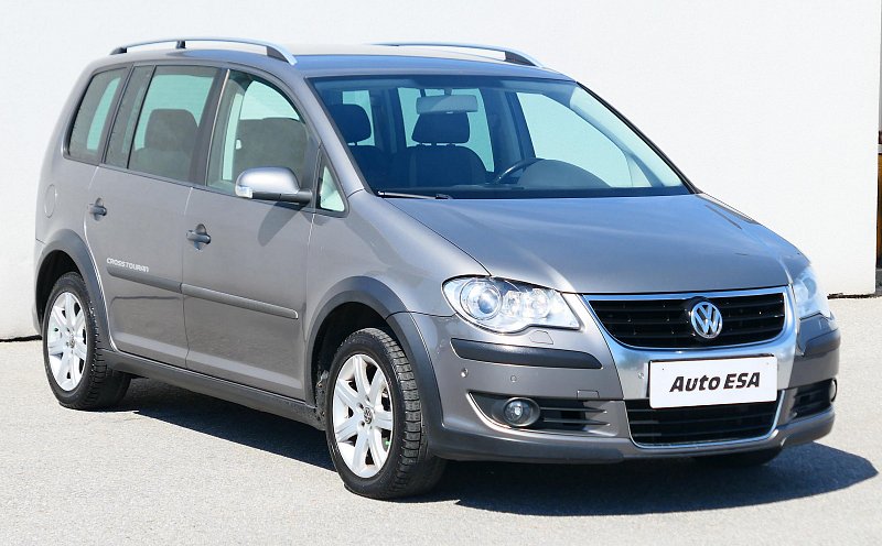 Volkswagen Touran 2.0 TDi 