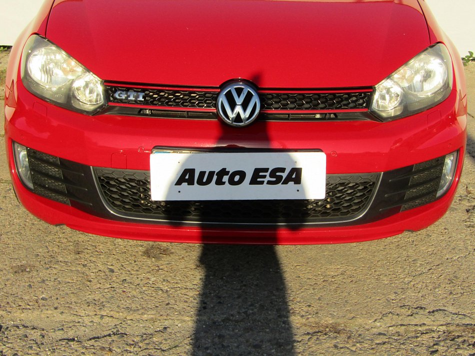 Volkswagen Golf 2.0TSi 