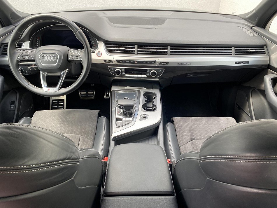 Audi SQ7 4.0 TDi V8 S-line Quattro