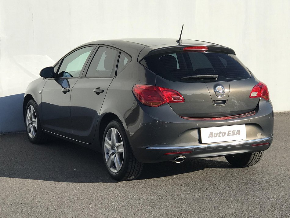 Opel Astra 2.0 CDTi 