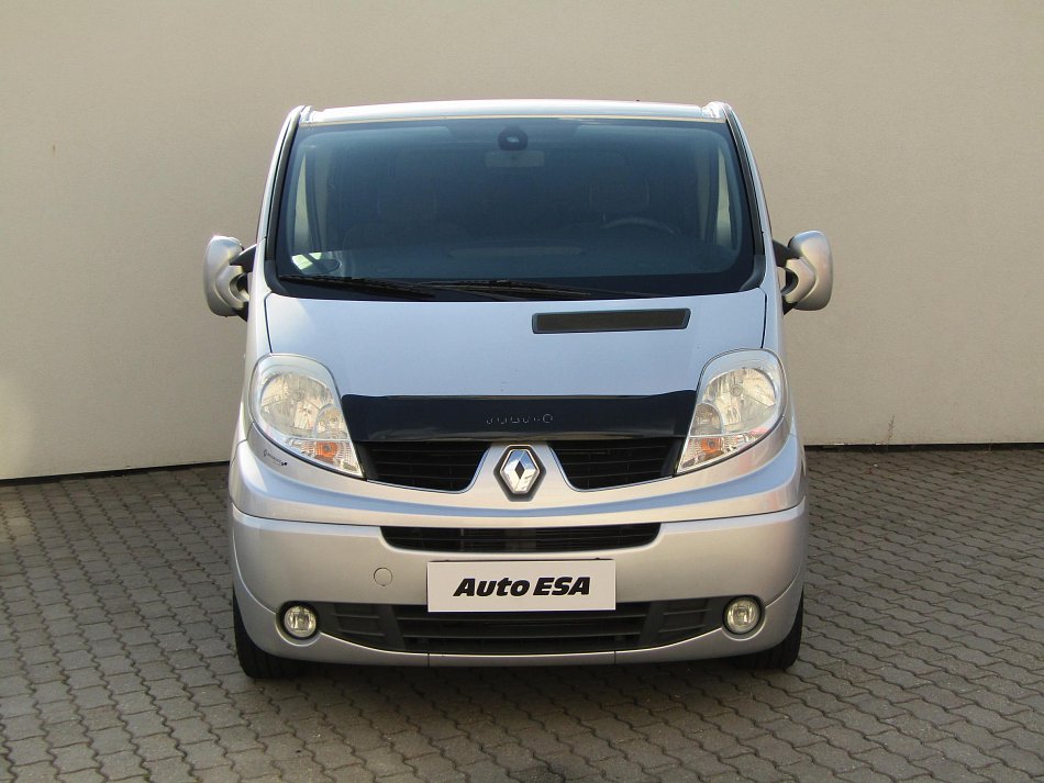 Renault Trafic 2.0dCi Passenger 8míst