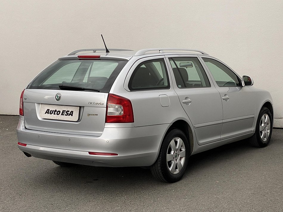 Škoda Octavia II 1.6 TDi Elegance