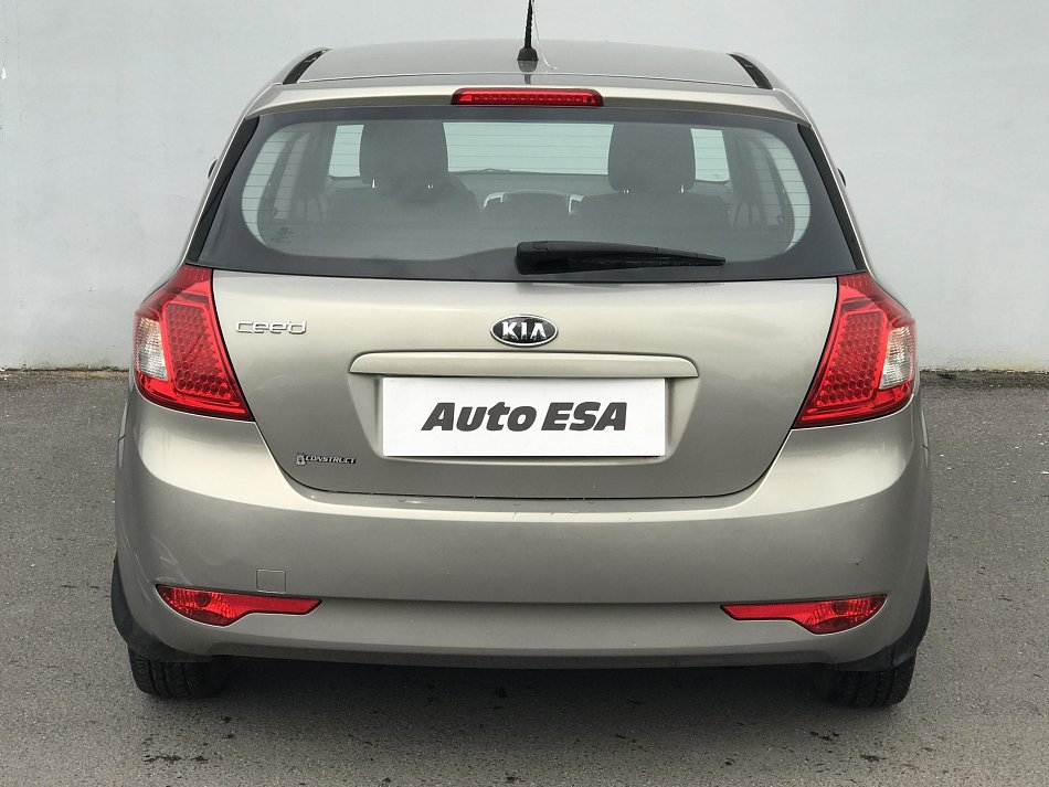 Kia Ceed 1.4i 