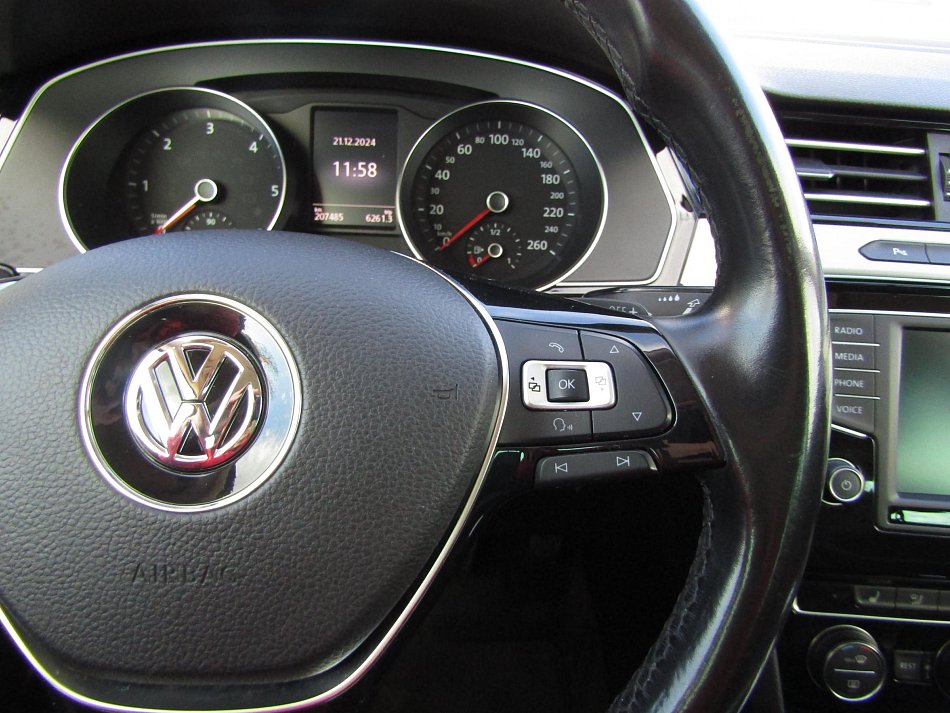 Volkswagen Passat 2.0 TDi 