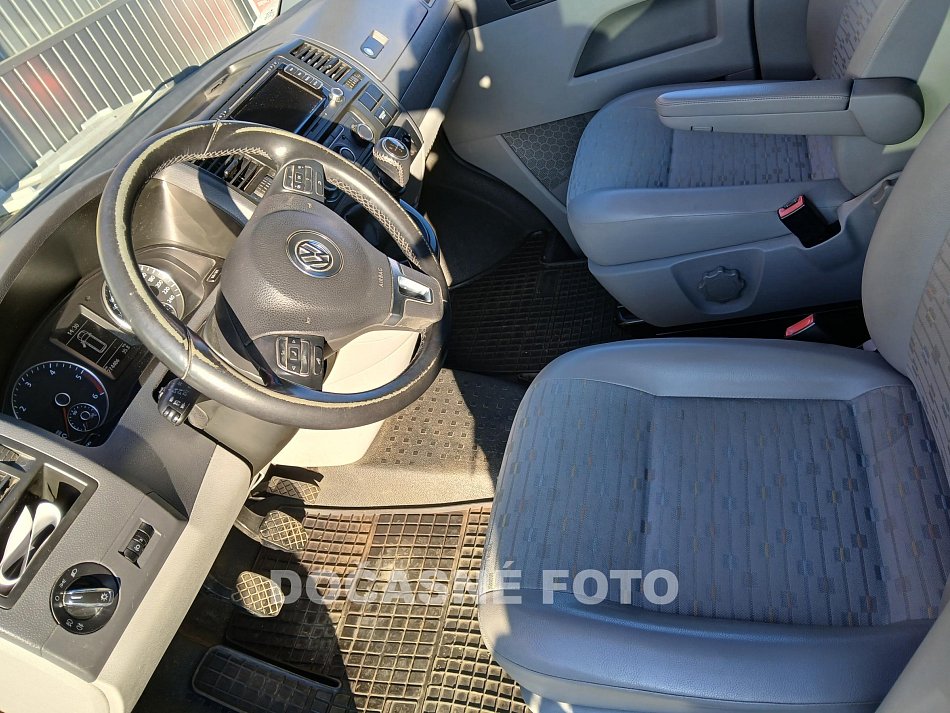 Volkswagen Transporter 2.0TDi  5míst