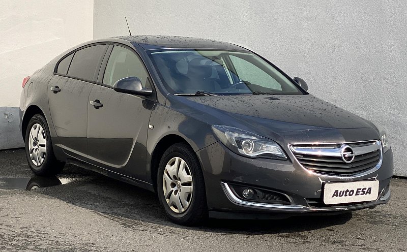 Opel Insignia 1.6 CDTi 