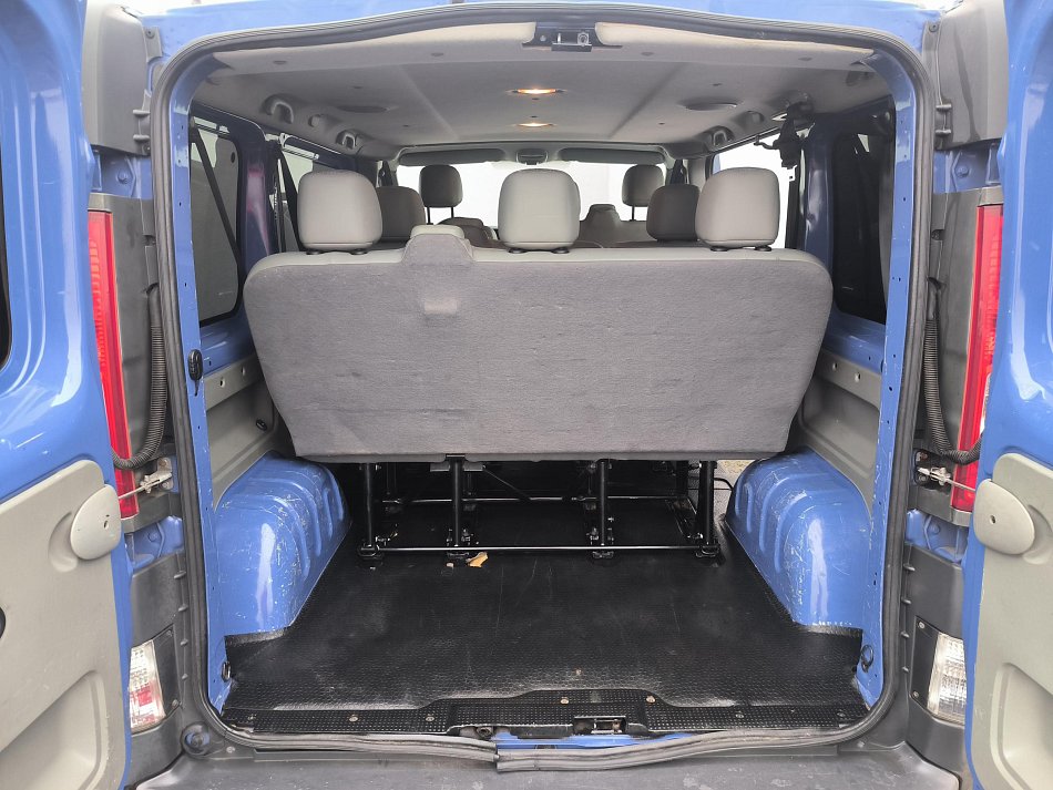 Renault Trafic 2.5dCi  9míst