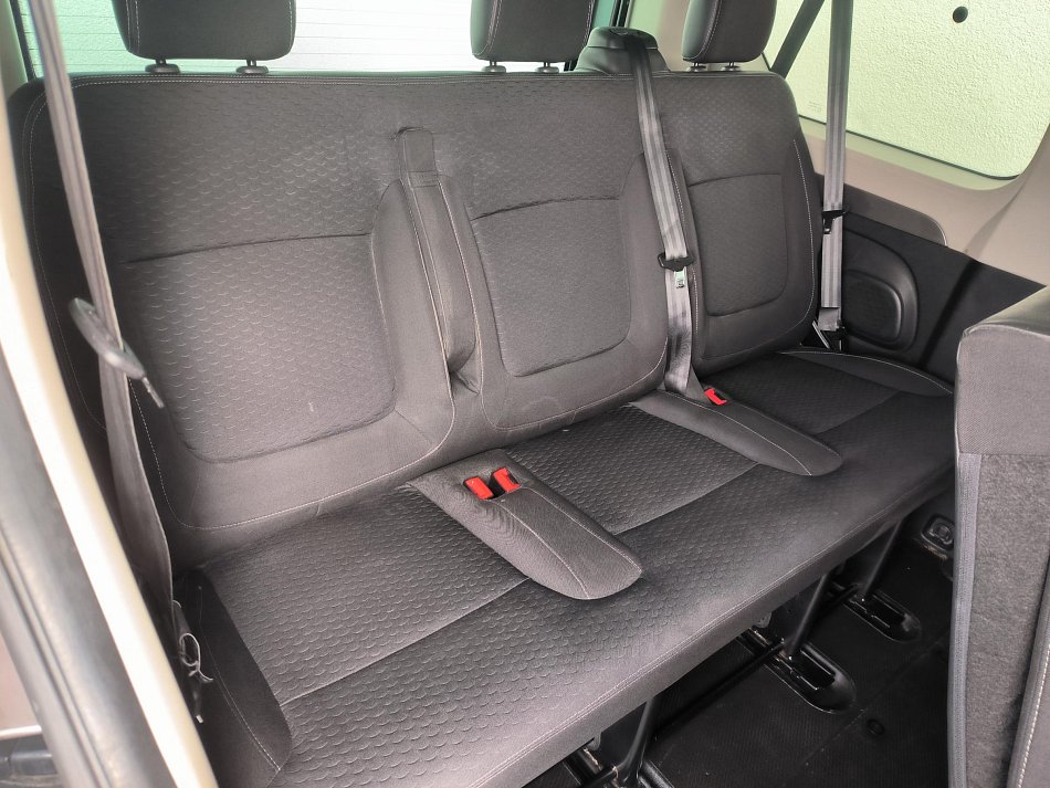 Opel Vivaro 1.6CDTi  9míst