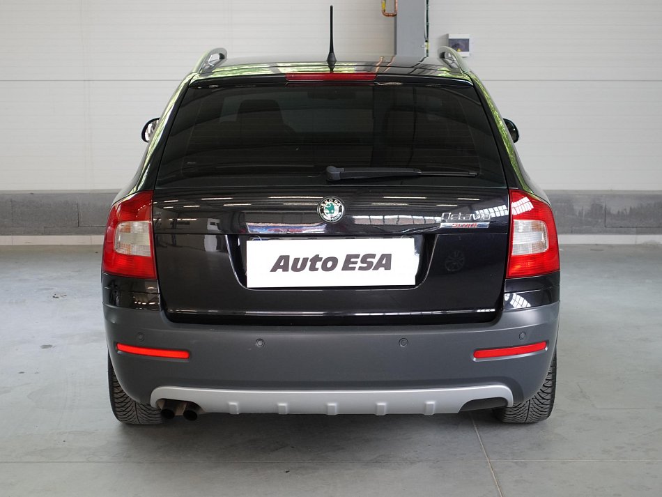 Škoda Octavia II 2.0TDi Scout 4x4