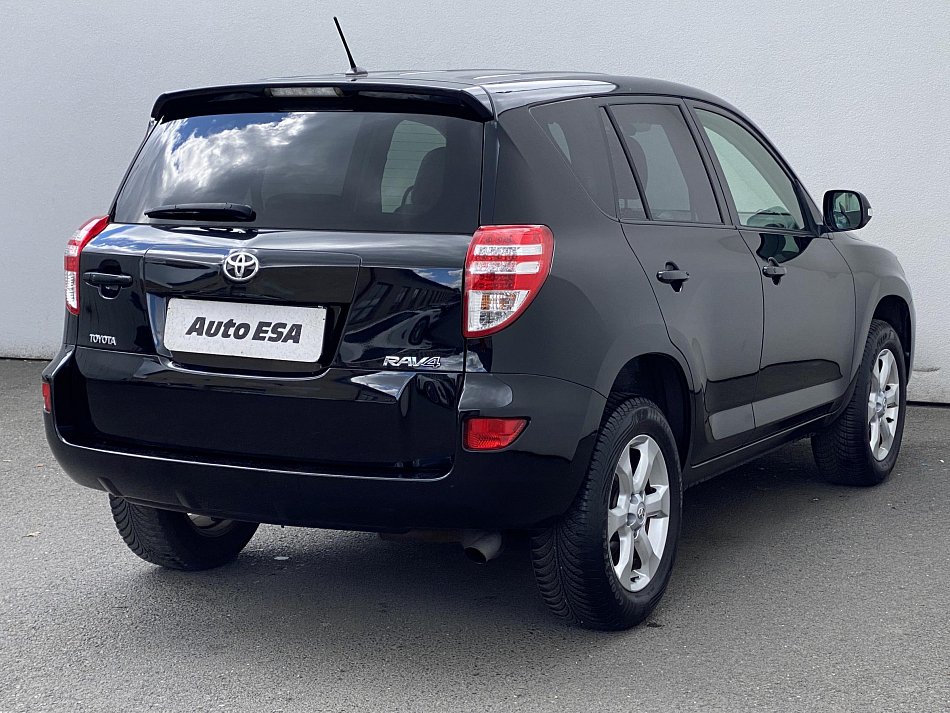 Toyota RAV4 2.0 i Life Plus 4x4