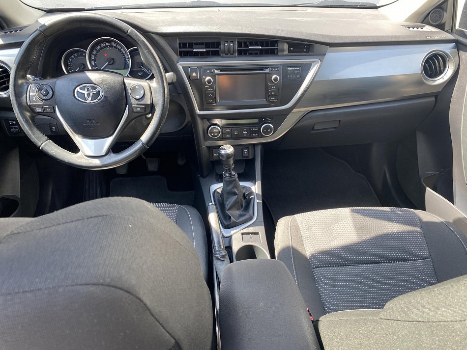 Toyota Auris 1.6 VVT-i Life Plus