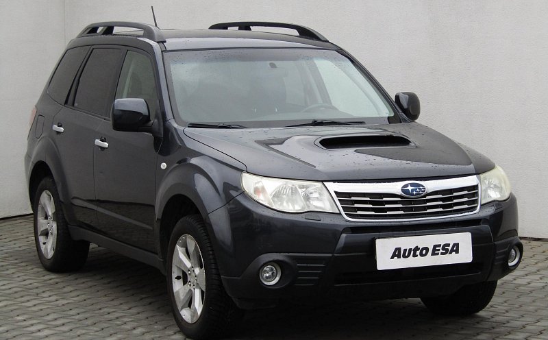 Subaru Forester 2.5i  4x4