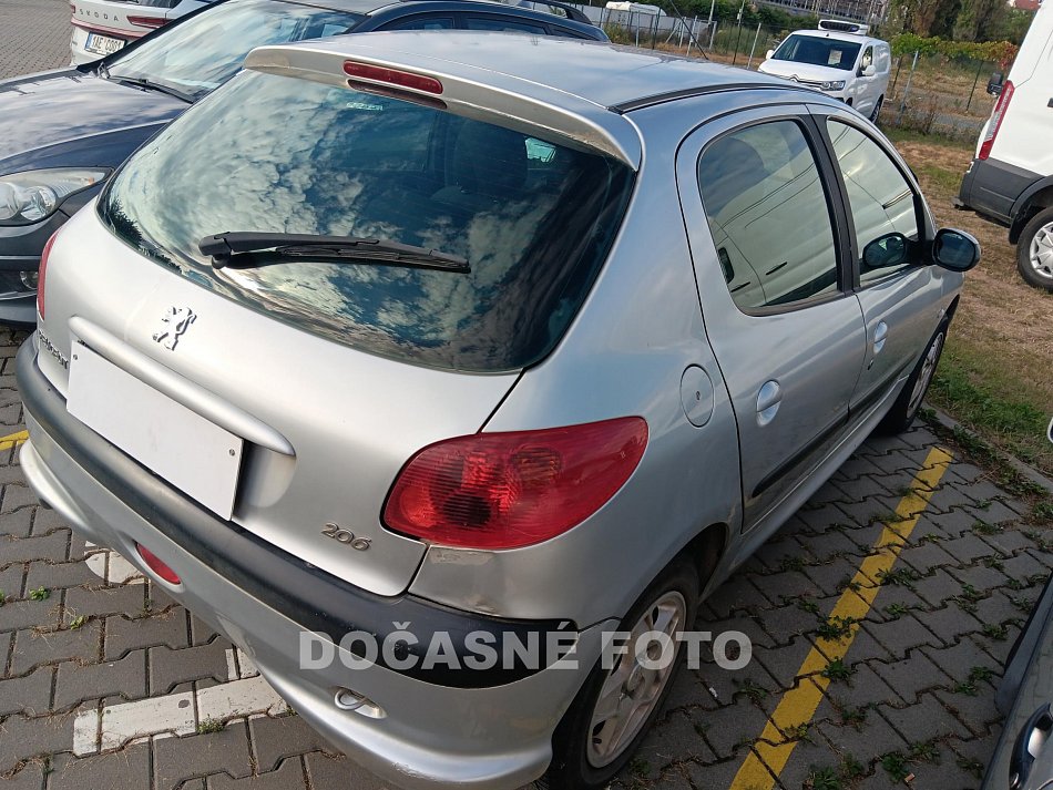 Peugeot 206 1.4i 