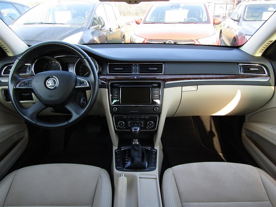 Škoda Superb II 2.0 TDi Elegance