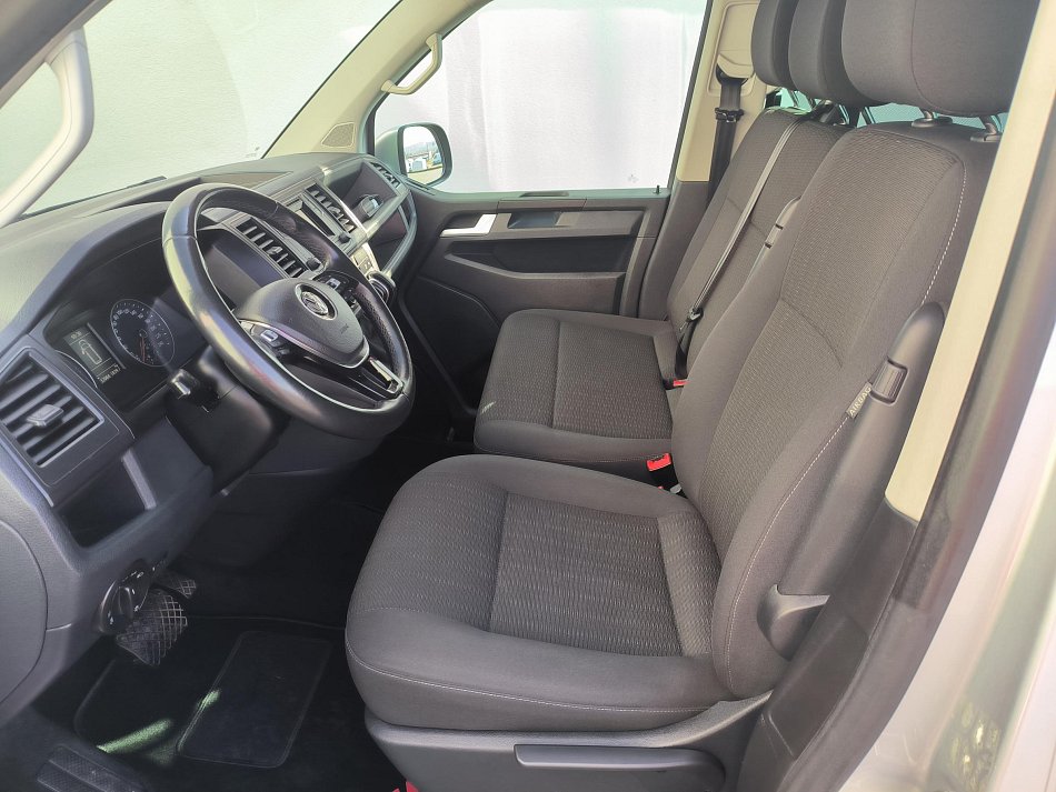 Volkswagen Caravelle 2.0TDi 