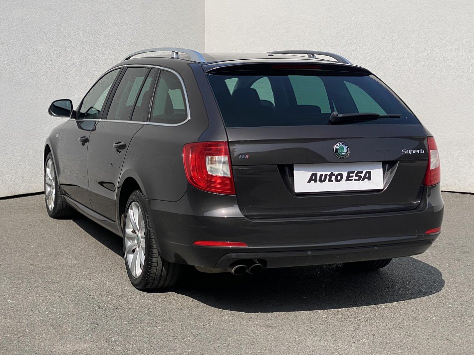 Škoda Superb II 2.0 TDi Family