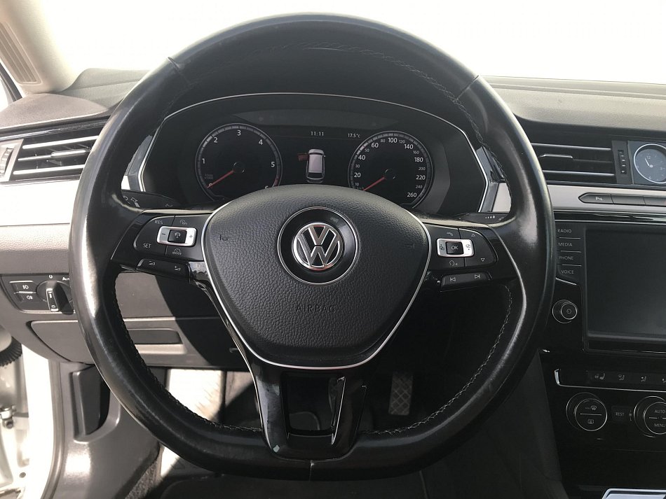 Volkswagen Passat 1.6 TDi Highline