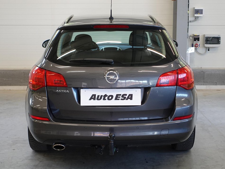 Opel Astra 1.4T 