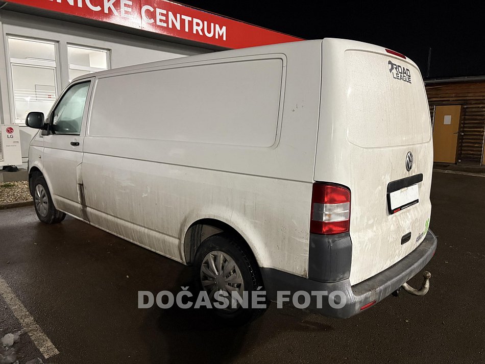 Volkswagen Transporter 2.0TDi  L2H1