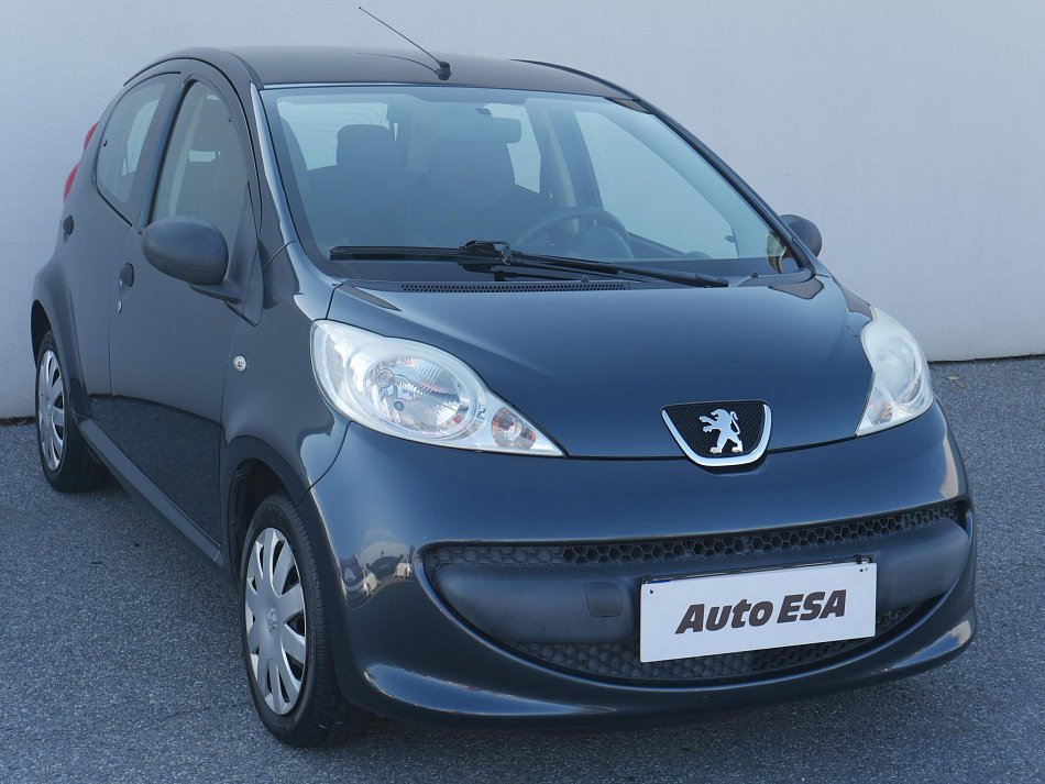 Peugeot 107 1.0i 