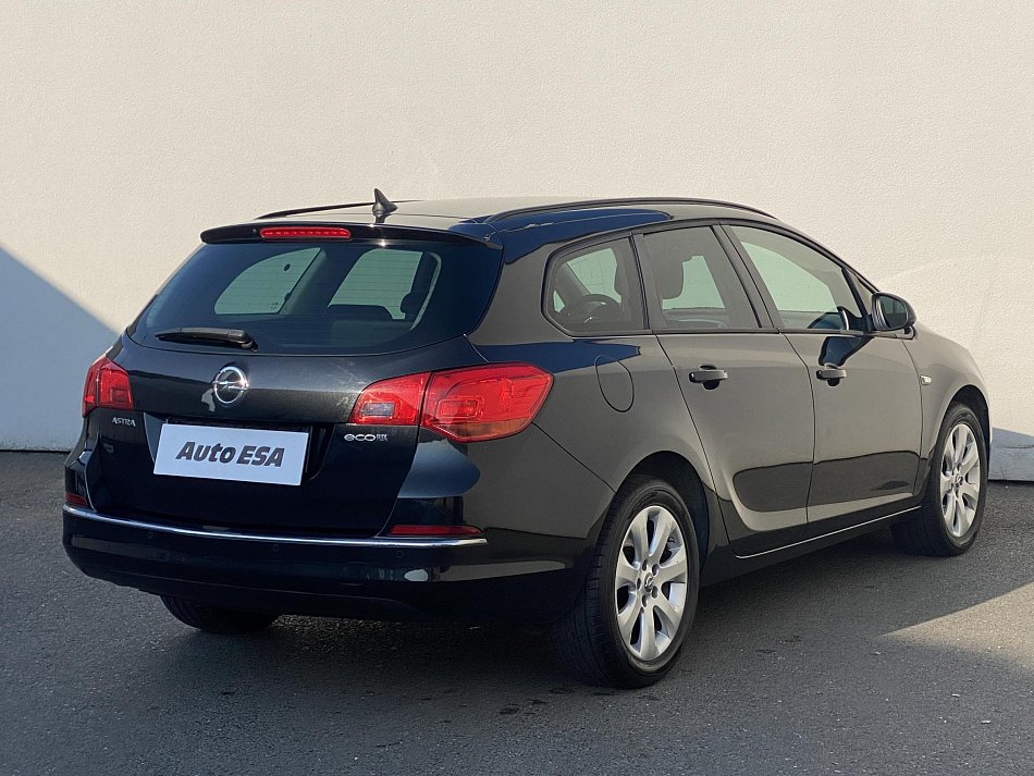 Opel Astra 1.6 CDTi 