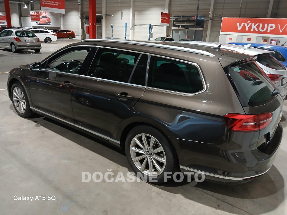 Volkswagen Passat 2.0 TDi 