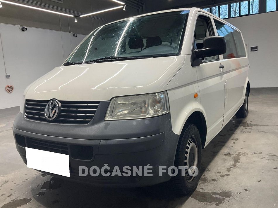 Volkswagen Transporter 1.9TDi  L2 9míst