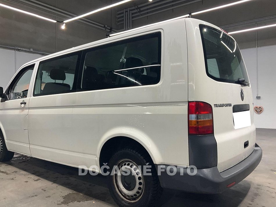 Volkswagen Transporter 1.9TDi  L2 9míst