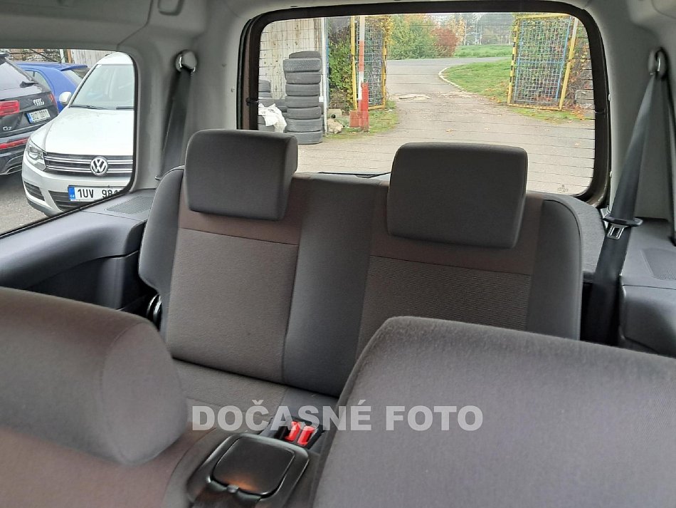 Volkswagen Caddy 1.6TDi  MAXi 7míst