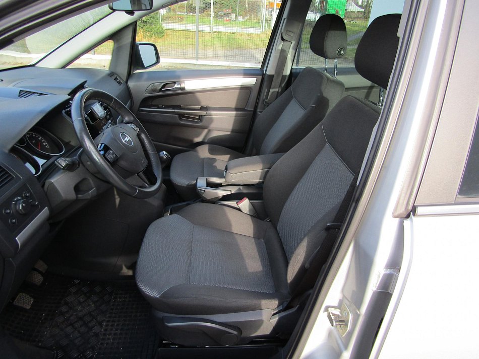 Opel Zafira 1.7 CDTi  7míst