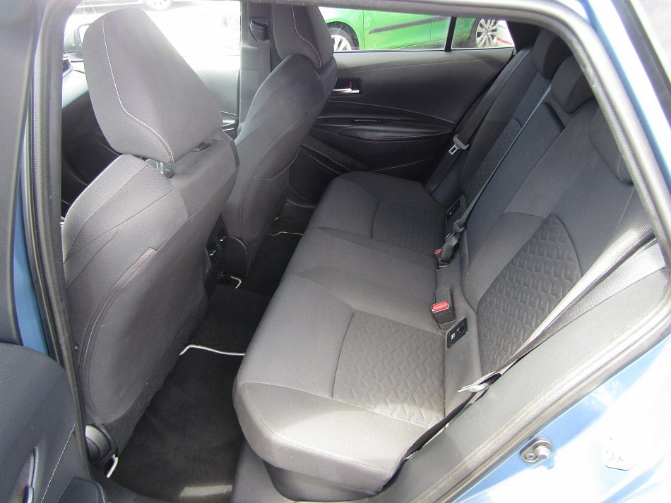 Toyota Corolla 1.8 HSD Active