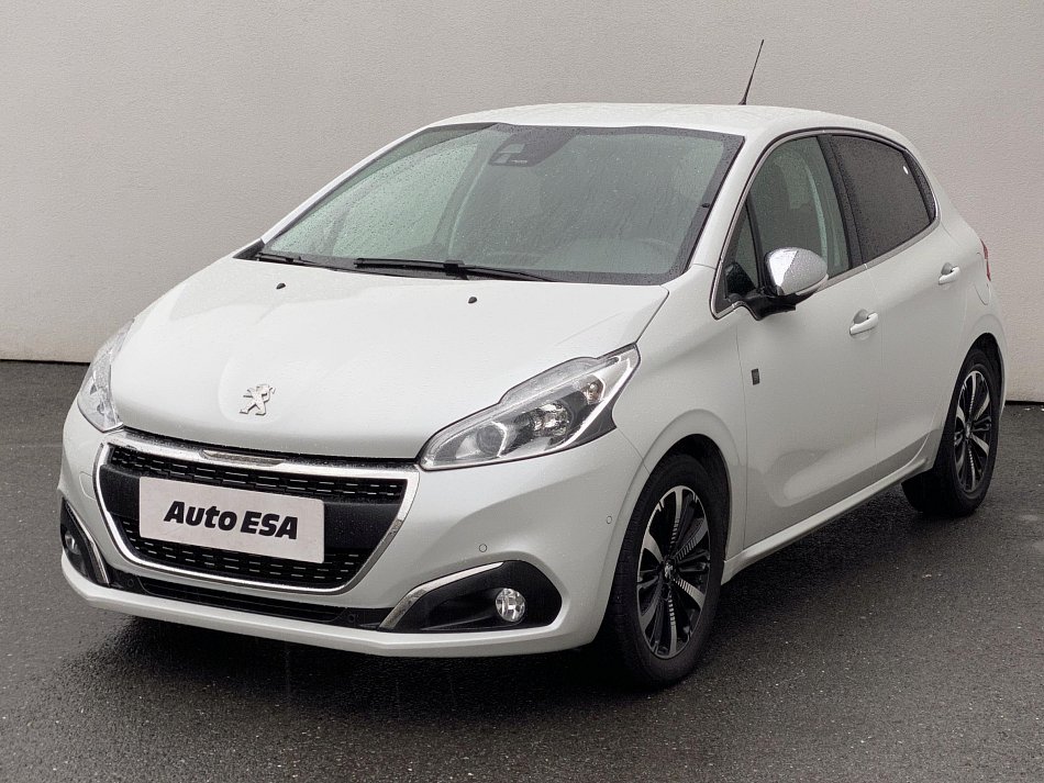 Peugeot 208 1.2 PT 