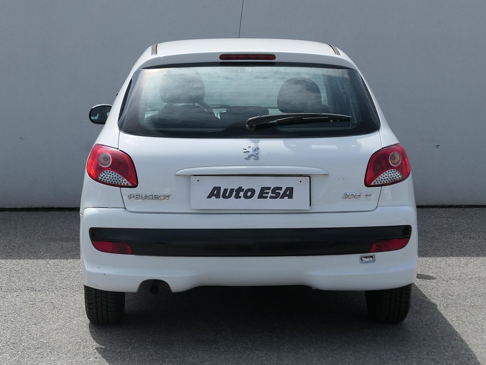 Peugeot 206 1.2i  +