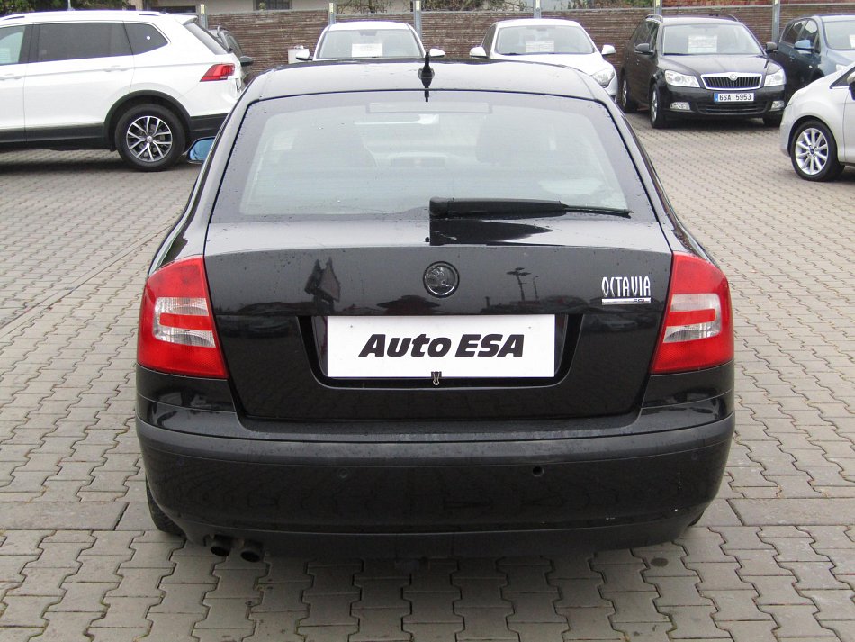 Škoda Octavia II 2.0 FSI 