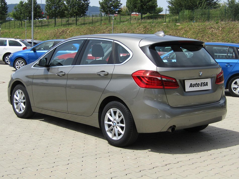 BMW Řada 2 1.5i  218i