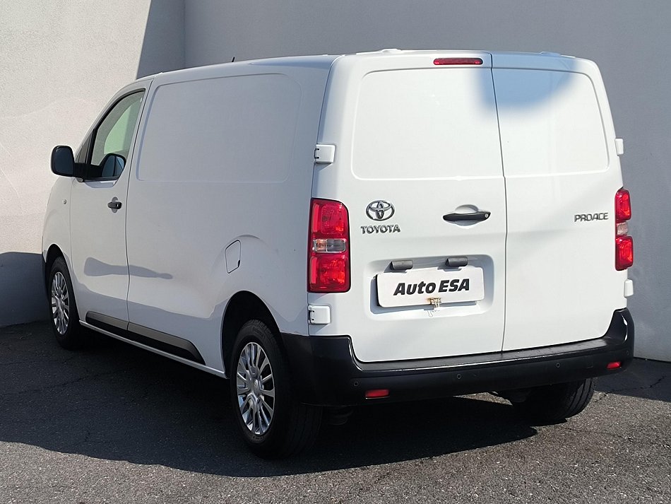 Toyota Proace 2.0D-4D Active L2