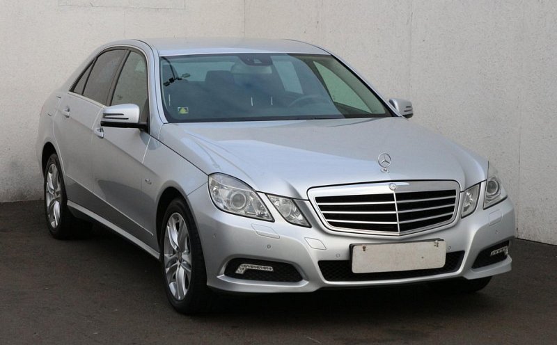 Mercedes-Benz Třída E 2.2 CDi Elegance 200