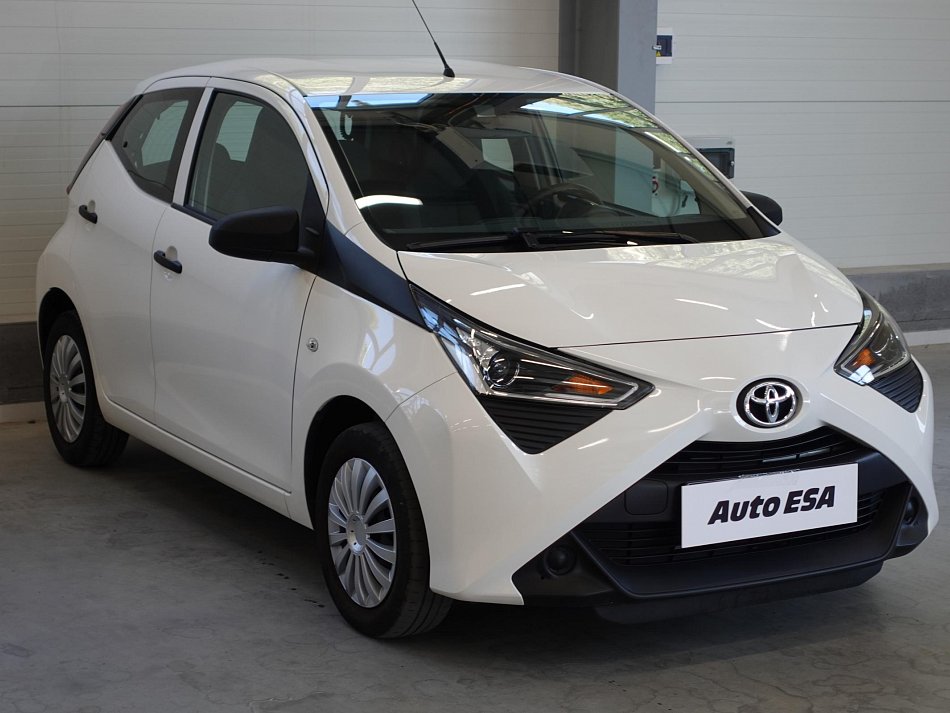 Toyota Aygo 1.0i 