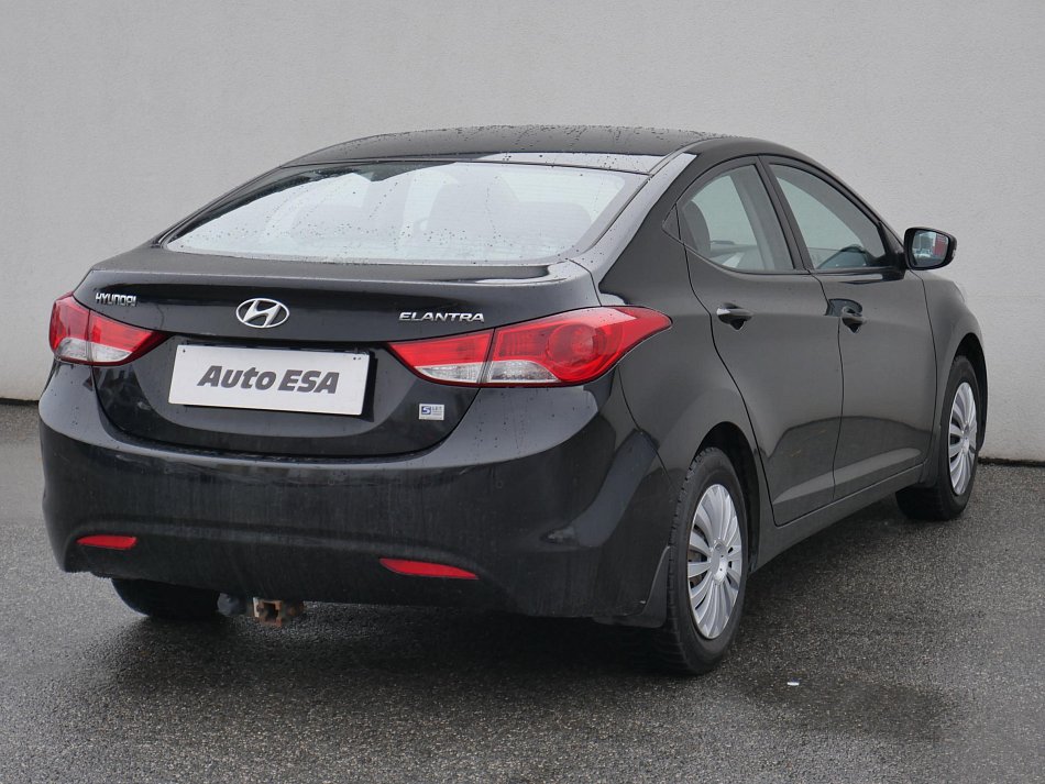 Hyundai Elantra 1.6i 