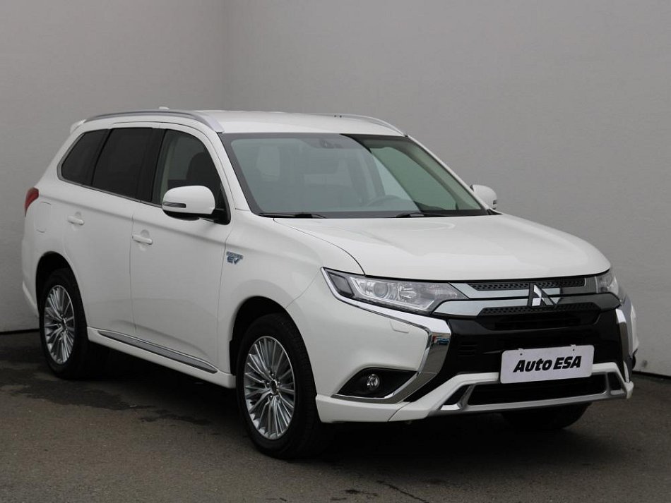 Mitsubishi Outlander 2.0i 