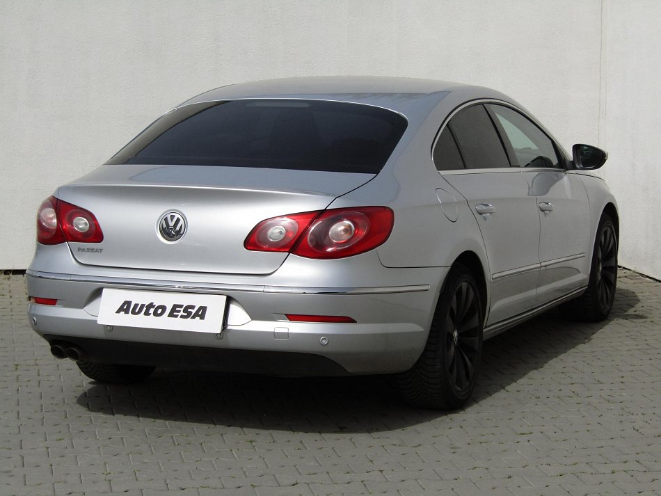 Volkswagen Passat CC 2.0 TDi 