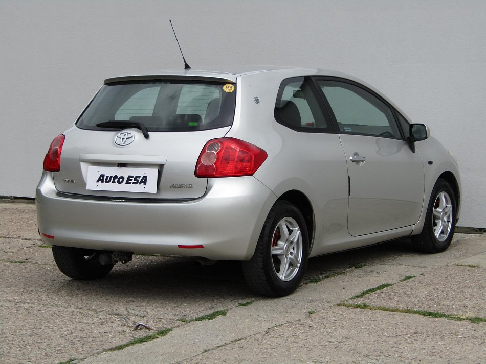 Toyota Auris 1.4VVT-i  LPG