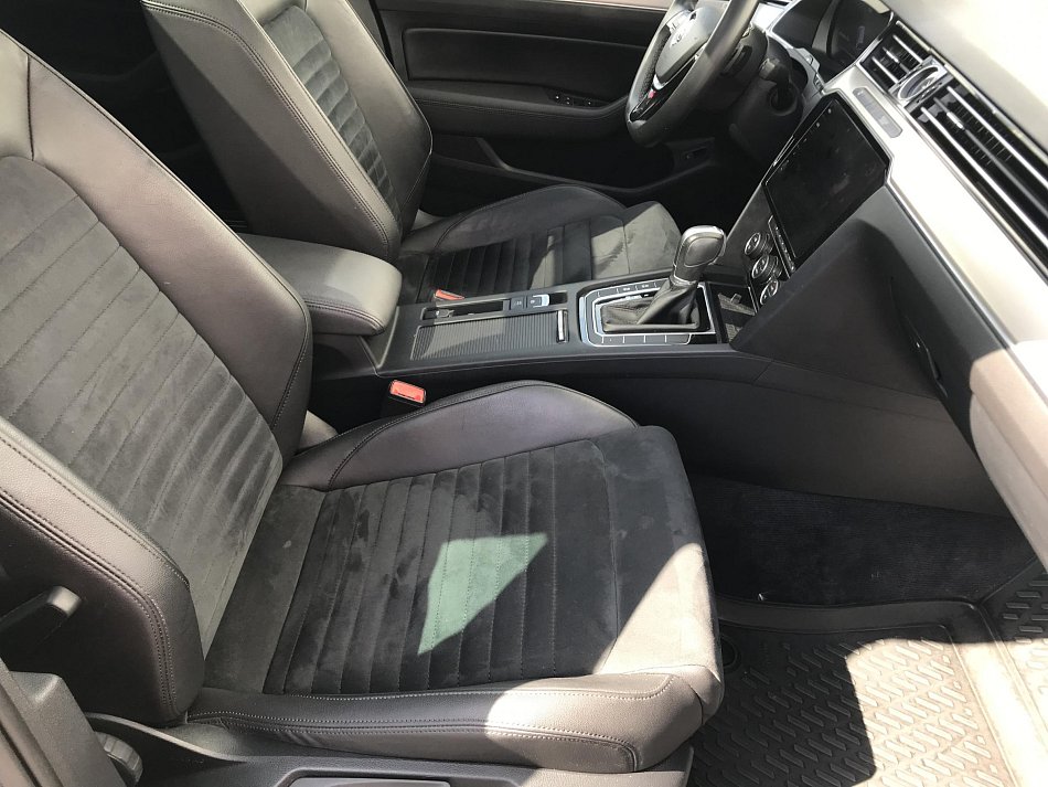 Volkswagen Passat 2.0 TDi 