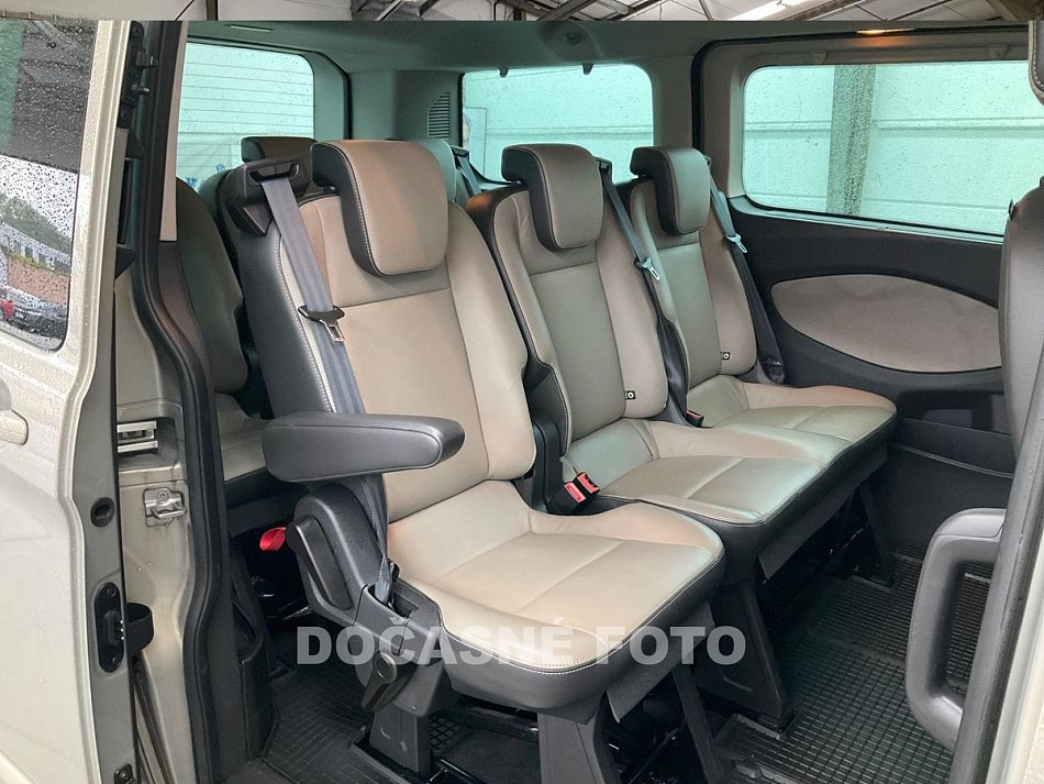 Ford Tourneo Custom 2.2TDCi Titanium 8míst