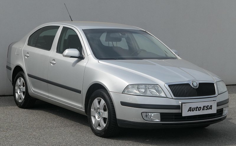 Škoda Octavia II 2.0 TDi Elegance