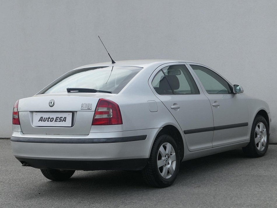 Škoda Octavia II 2.0 TDi Elegance