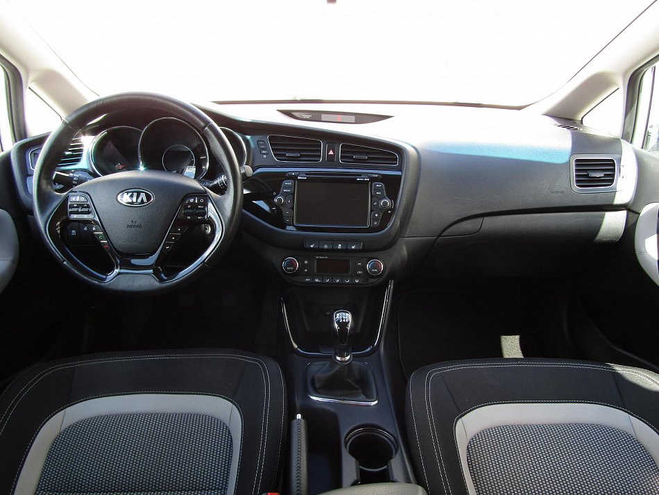 Kia Ceed 1.6 GDi Exclusive