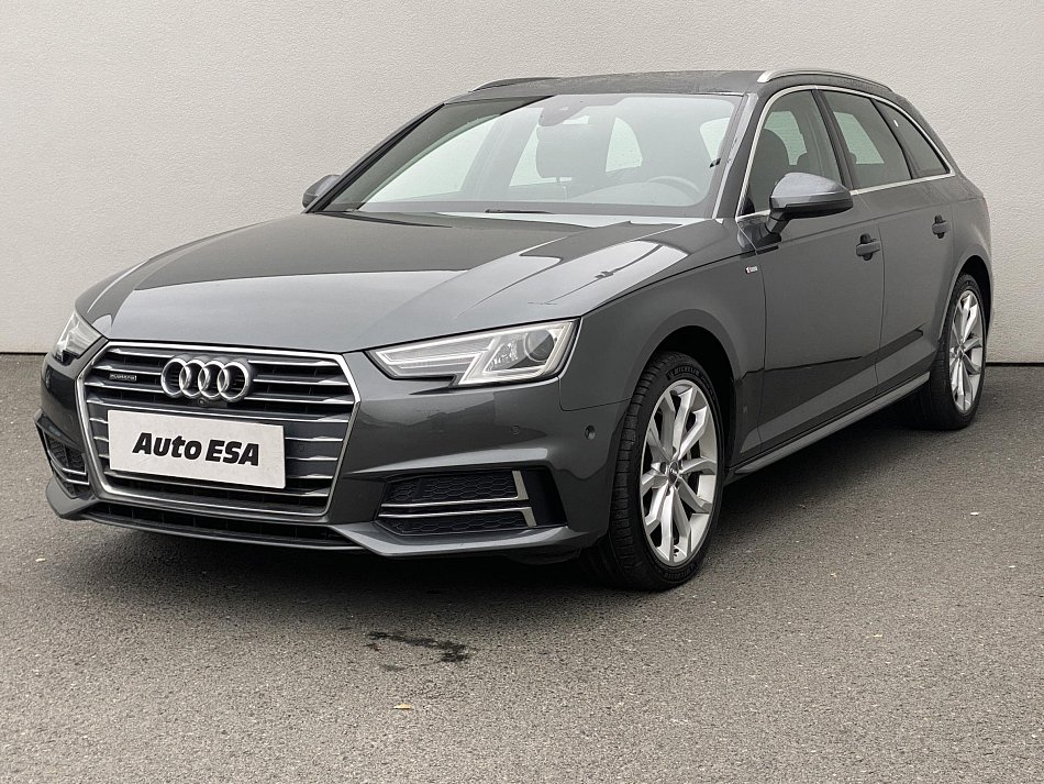 Audi A4 2.0 TDi S-line quattro