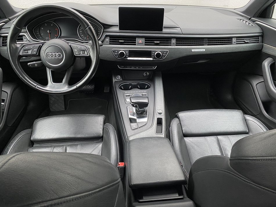 Audi A4 2.0 TDi S-line quattro