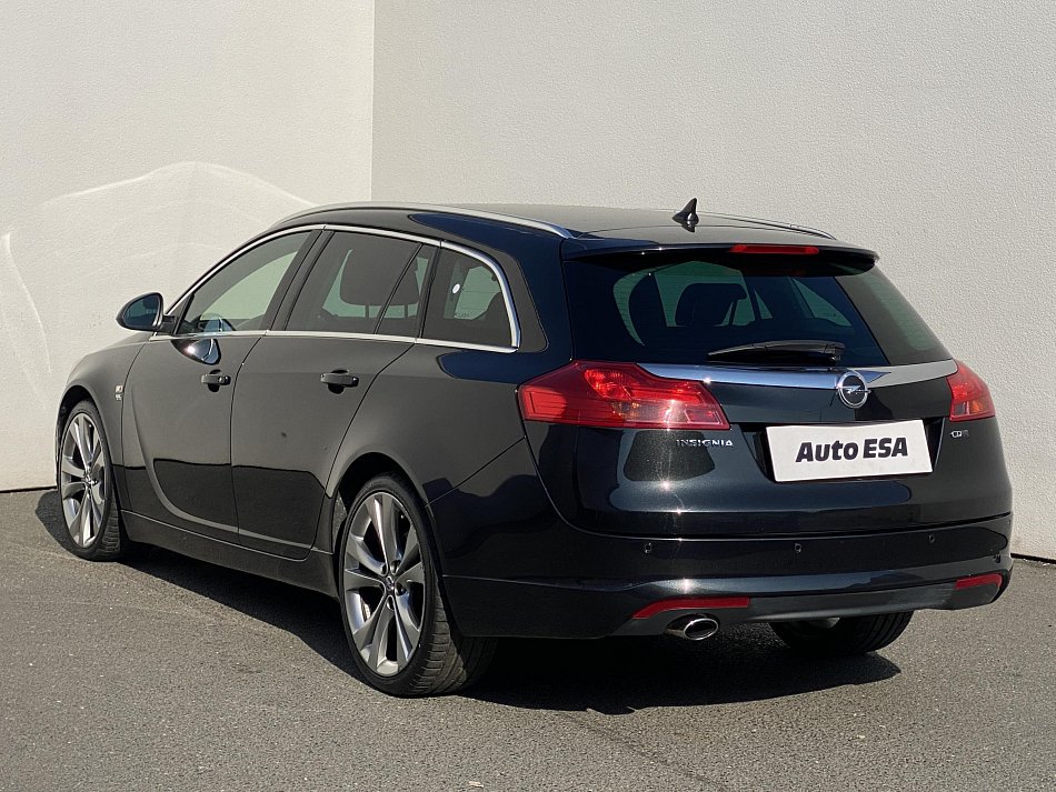 Opel Insignia 2.0 CDTi OPC line